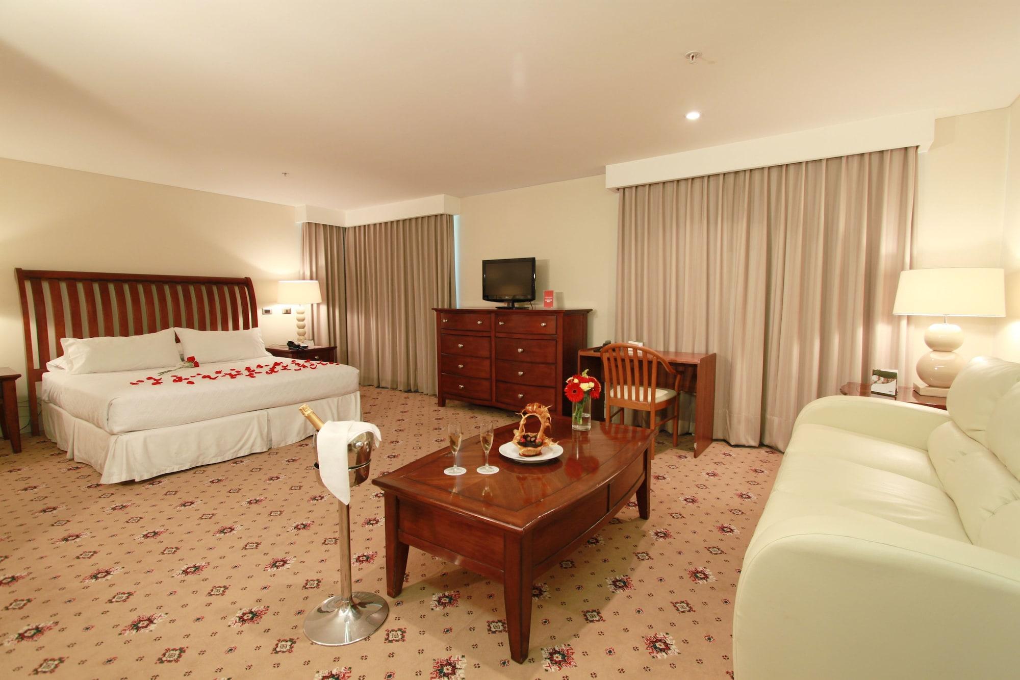 Hotel Torremayor Lyon Santiago du Chili Extérieur photo