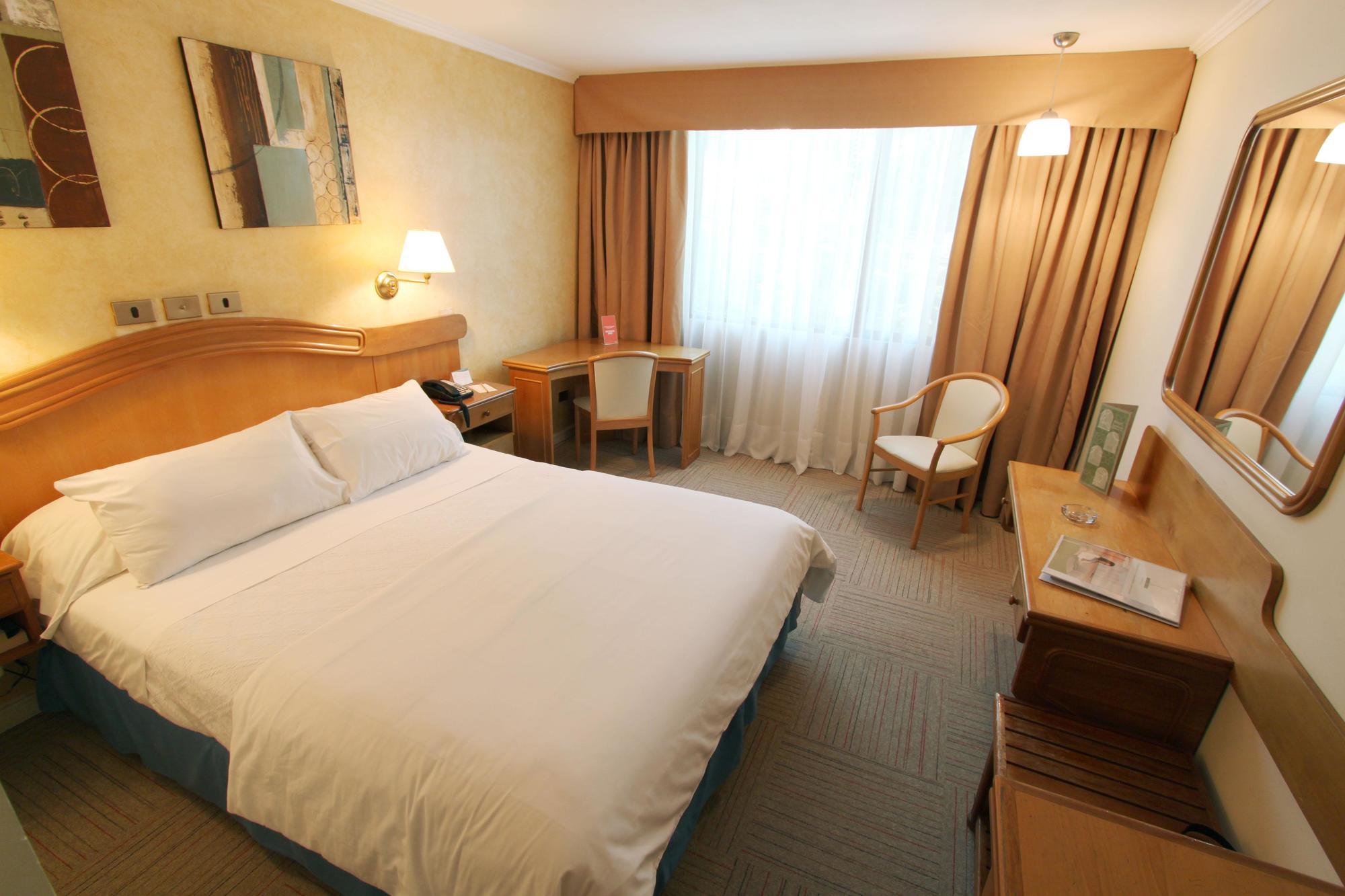 Hotel Torremayor Lyon Santiago du Chili Chambre photo